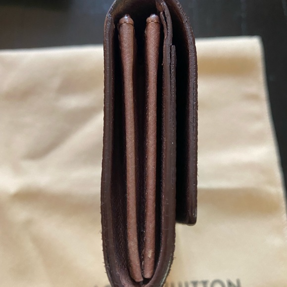 Louis Vuitton wallet - Picture 4 of 8